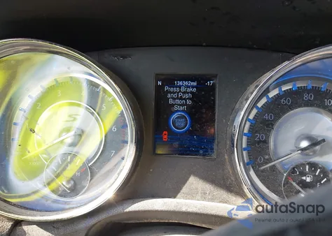 2013 Chrysler 300 300S z USA, uszkodzony, nr VIN 2C3CCABT9DH675823